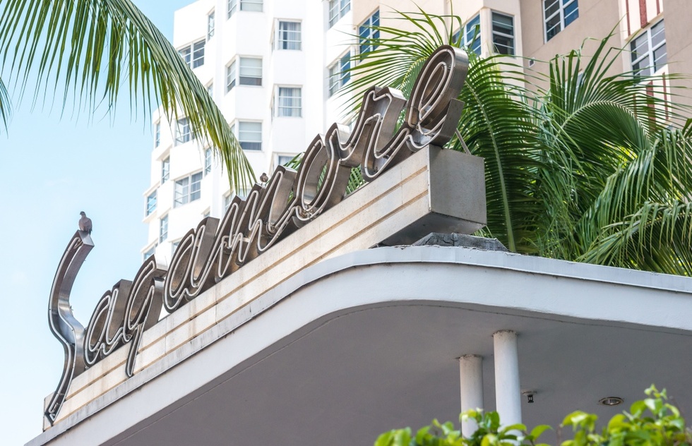 Best resort day passes at cruise ports: the Sagamore Hotel South Beach in Miami